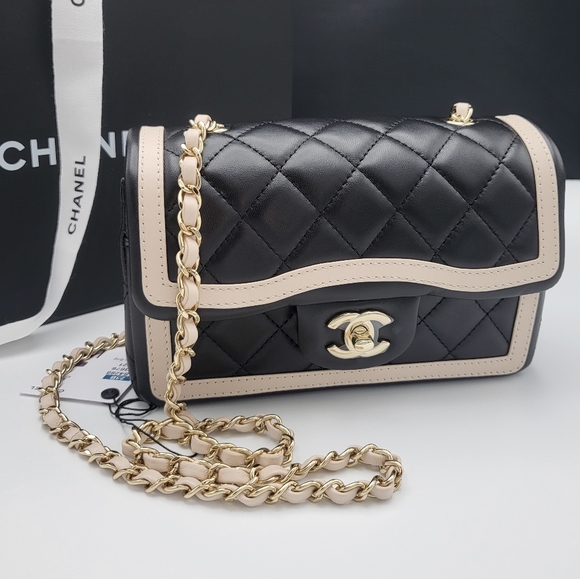 Brand new authentic Chanel two-tone mini flap bag from 23B - Picture 9 of 17